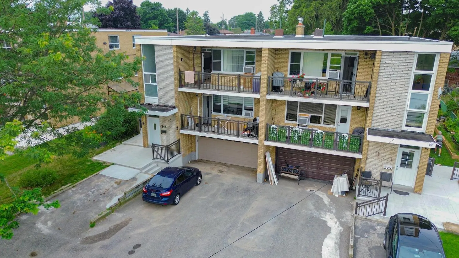 Quiet & Comfortable Double Private Room, Free Parking Toronto